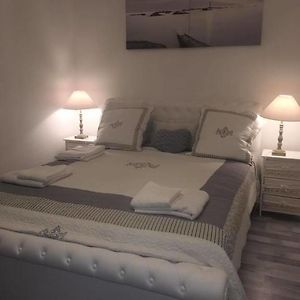 Studio met een King Size Bed